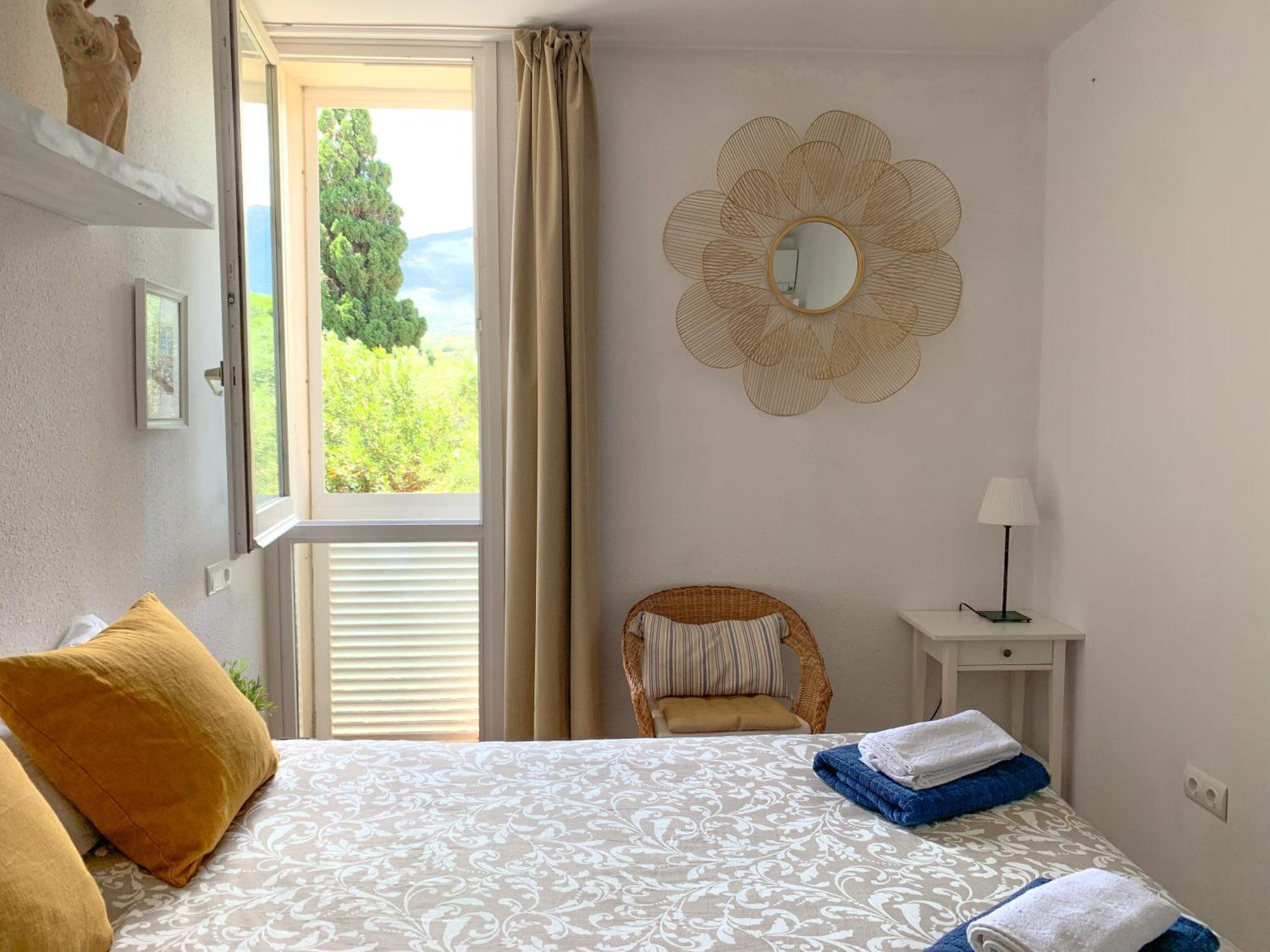 Habitacion Centrica Con Aire Acondicionado Bano Privado Nevera Cadaqués Eksteriør billede