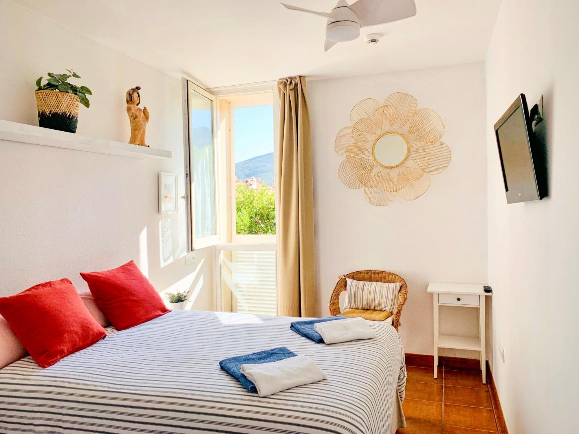 Habitacion Centrica Con Aire Acondicionado Bano Privado Nevera Cadaqués Eksteriør billede