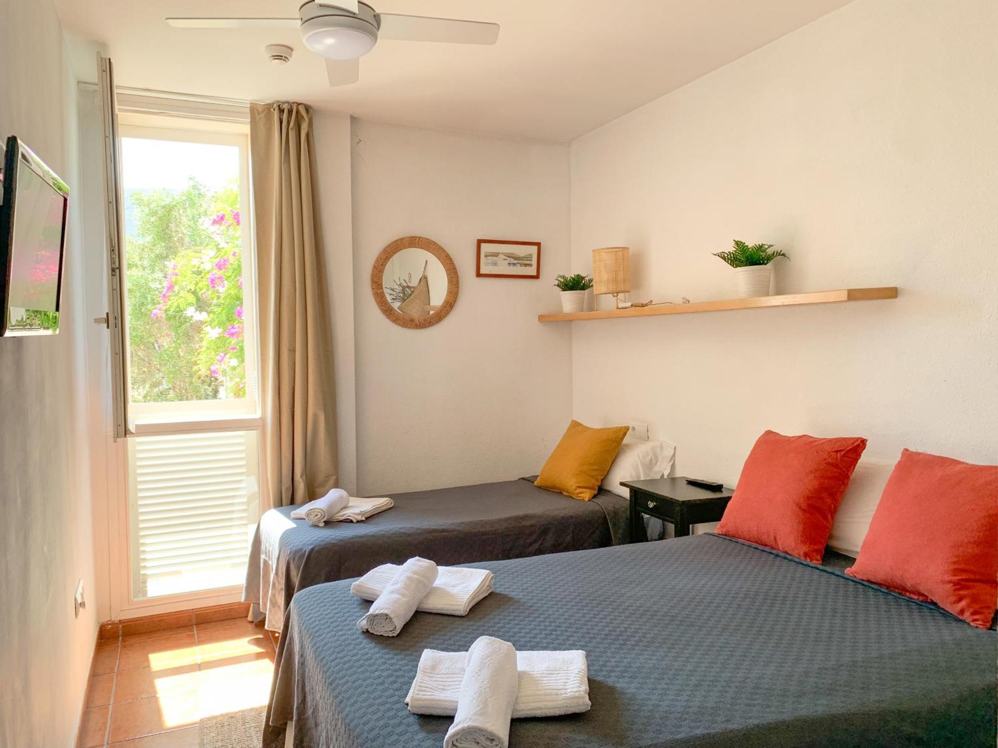Habitacion Centrica Con Aire Acondicionado Bano Privado Nevera Cadaqués Eksteriør billede